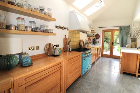 1 Leasway, Upminster, RM14 3AJ