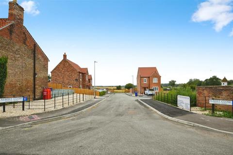 3 bedroom semi-detached house for sale, Albert Close, Blyton, Gainsborough