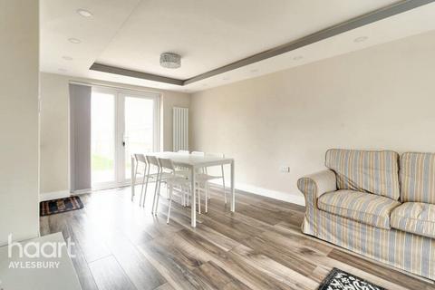 undefined, Meadowcroft, Aylesbury