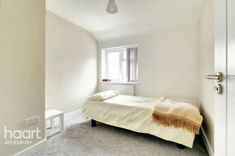 undefined, Meadowcroft, Aylesbury