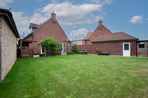 3 bedroom detached house for sale, Constance Road, Wimborne