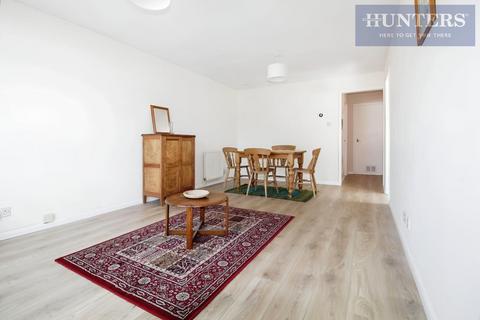 2 bedroom maisonette for sale, South Street, Stanstead Abbotts