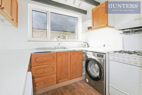 2 bedroom maisonette for sale, South Street, Stanstead Abbotts