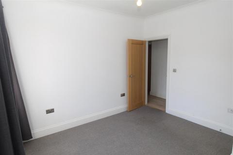 1 bedroom flat to rent, Cornerswell Road, Penarth CF64