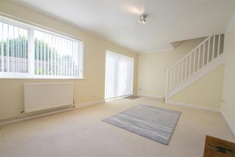 3 bedroom end of terrace house to rent, Springfield Way, Bedford MK43