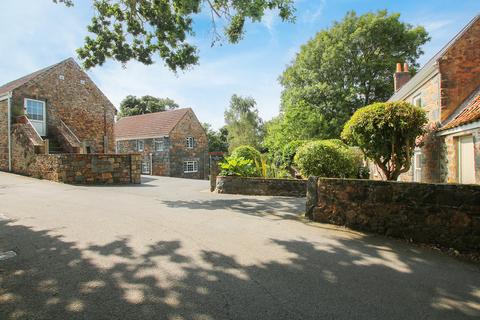 Rue des Rocquettes, St Andrew's, Guernsey, GY6