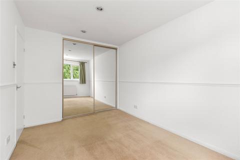 1 Stanmore Close, Ascot, SL5 9EU