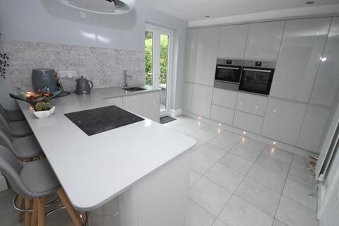 27 Harehill Road, Bradford, BD10 8PQ