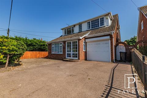 4 bedroom chalet for sale, Main Road, Great Holland, Frinton-On-Sea