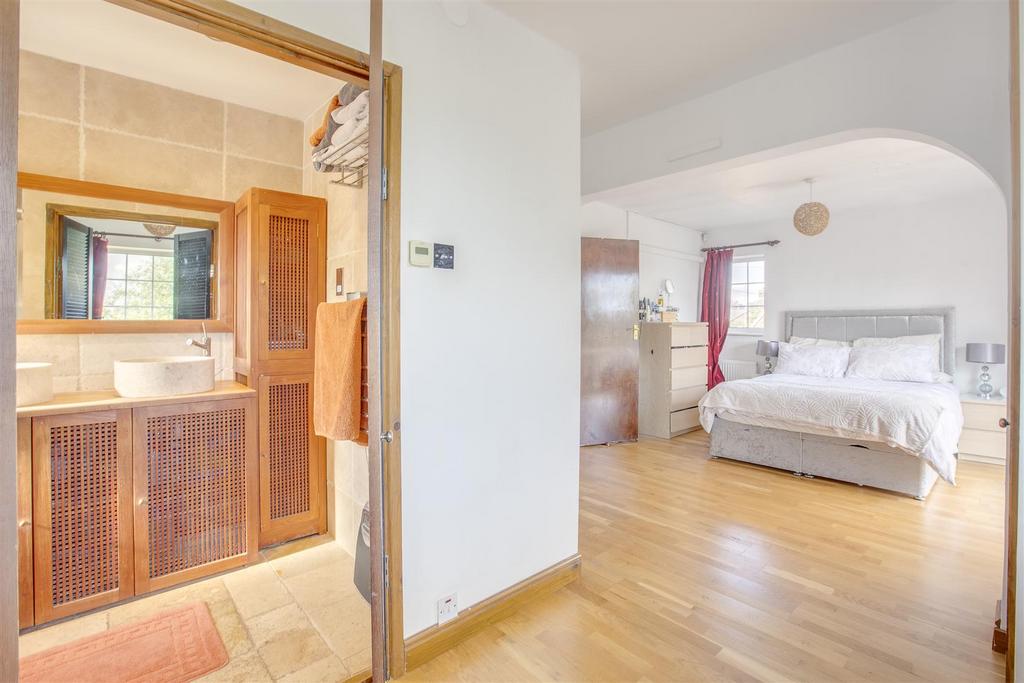 Principal Suite