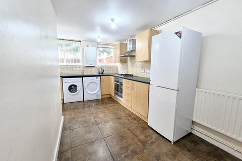 2 bedroom apartment to rent, Far Gosford Street, Coventry, CV1