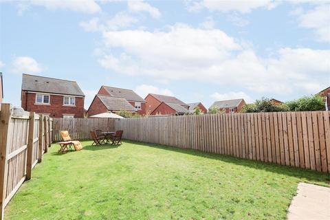 3 bedroom semi-detached house for sale, Evergreen Way, Sowerby