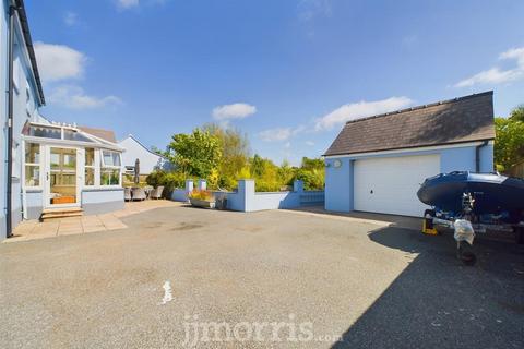 3 bedroom detached house for sale, Hafan Deg, Dinas Cross