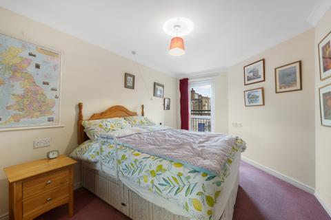 1 bedroom apartment for sale, Clifton Park Avenue, Raynes Park SW20