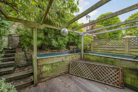 20 Southdown Drive, London, SW20 8EZ
