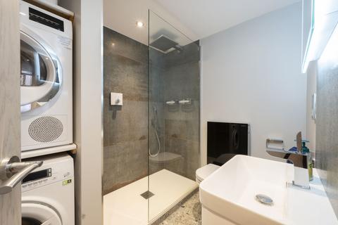 20 Southdown Drive, London, SW20 8EZ