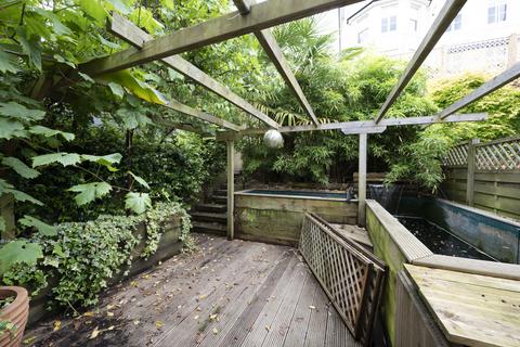 20 Southdown Drive, London, SW20 8EZ