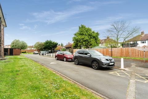 2 bedroom apartment for sale, Grand Drive TWO DOUBLE BEDROOMS, Raynes Park SW20