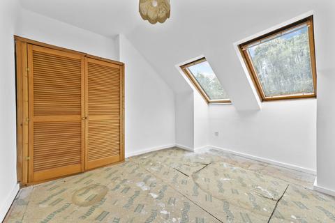 3 bedroom end of terrace house for sale, Oakwood Road, Wimbledon SW20