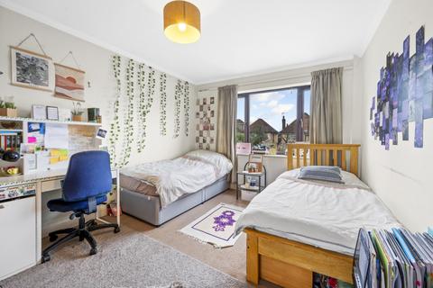 14 Romney Road, New Malden, KT3 5NN