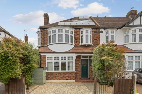 13 Cannon Close, London, SW20 9HA