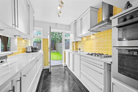 13 Cannon Close, London, SW20 9HA