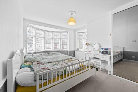 13 Cannon Close, London, SW20 9HA