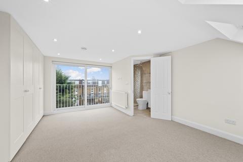 3 bedroom terraced house for sale, Aston Road, Raynes Park SW20