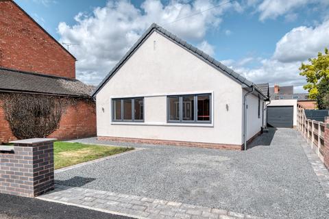 3 bedroom detached bungalow for sale, Blakefield Road, Worcester, WR2 5DR