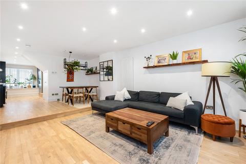 2 bedroom ground floor flat for sale, Wheler Street, London, E1