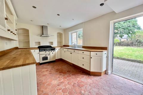 4 bedroom cottage for sale, Tockwith, Westfield Road, YO26