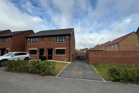 3 bedroom semi-detached house for sale, Pitfield Drive, Costhorpe, Worksop S81