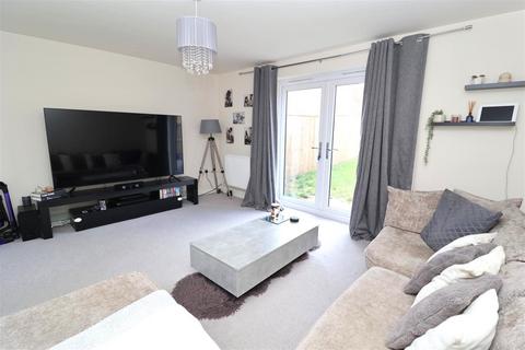 3 bedroom semi-detached house for sale, Pitfield Drive, Costhorpe, Worksop S81