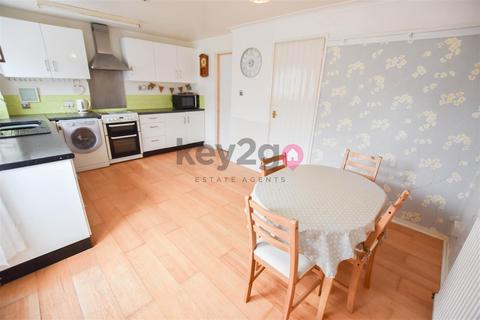 3 bedroom terraced house for sale, Clayton Hollow, Waterthorpe, Sheffield, S20