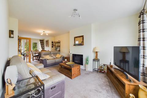 40 Brookside Road, Worcester, WR2 5PS