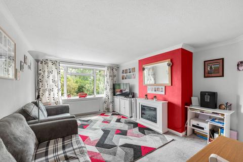 28 Wimborne Close, Epsom, KT17 4DP