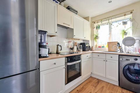 undefined, Belvedere Close, Guildford, GU2