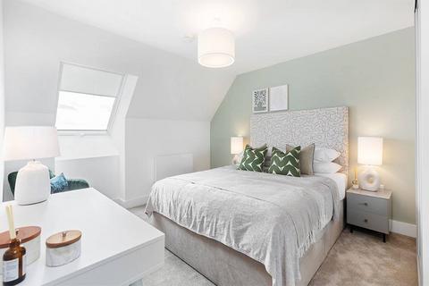 2 bedroom flat for sale, London Square Watford, Watford WD24