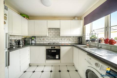 2 bedroom terraced house for sale, Stocton Close, Surrey GU1