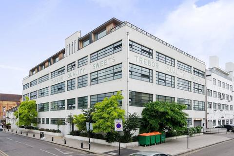 2 bedroom flat to rent, Bridgepoint Lofts, Forest Gate, London, E7