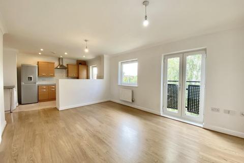 2 bedroom flat for sale, Meridian Court, Yeading Lane, Hayes