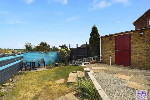 25 Wilberforce Way, Gravesend, DA12 5DG