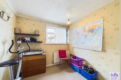 25 Wilberforce Way, Gravesend, DA12 5DG