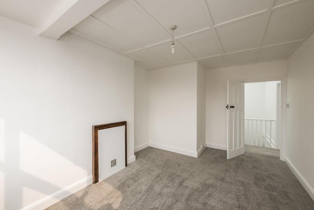 3 West Court, 230 Portland Road -13.jpg