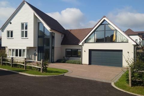 5 bedroom detached house for sale, Warmlake Orchard, Sutton Valence, Maidstone, Kent, ME17 3TU