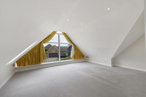 5 bedroom detached house for sale, Warmlake Orchard, Sutton Valence, Maidstone, Kent, ME17 3TU