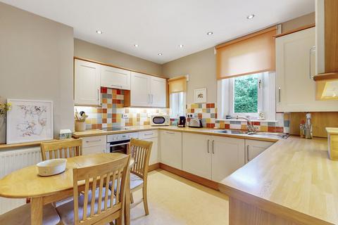 69 Park Crescent, Strathaven, ML10 6NH
