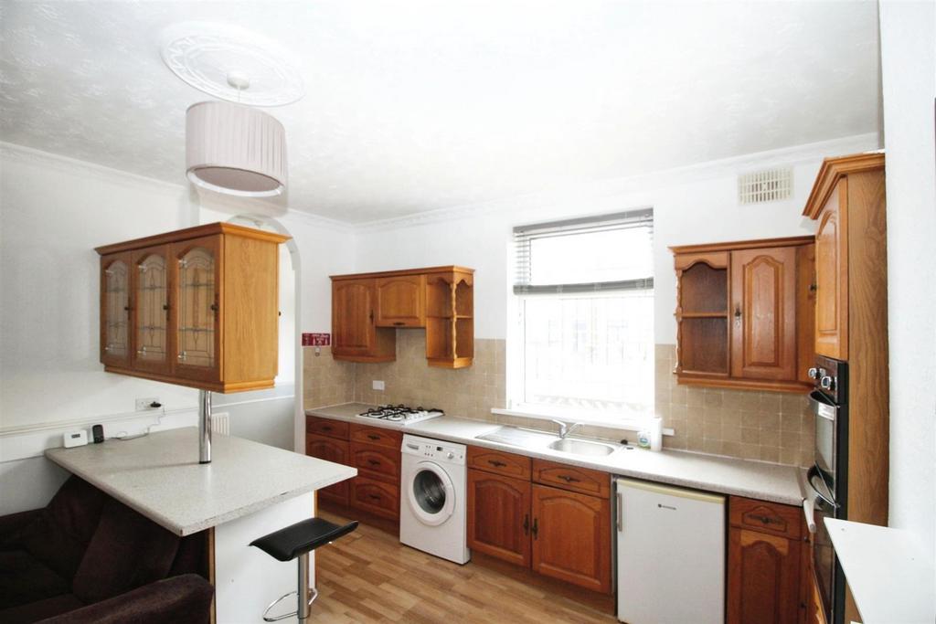 Open Pan Lounge/Kitchen