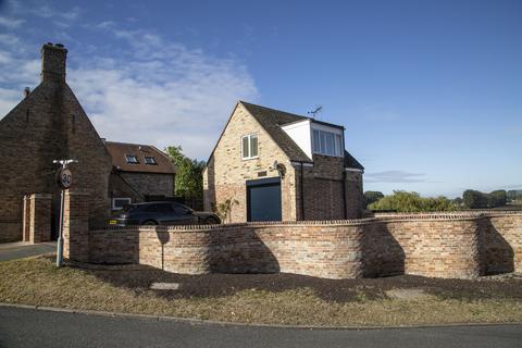 1 bedroom cottage for sale, Lower Road, Stuntney