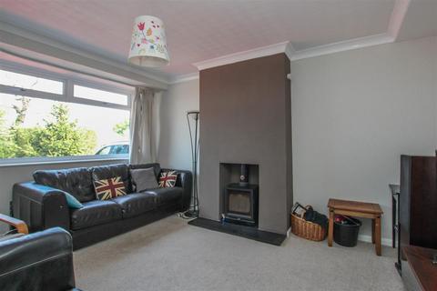 4 bedroom semi-detached house for sale, Brentwood Road, Ingrave